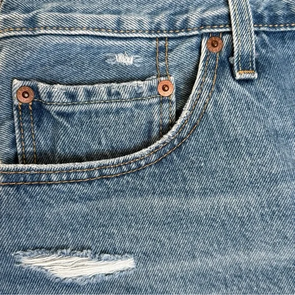 Levi’s 501 Button Fly High-Rise Denim Short W34 Light Wash Distressed Festival - Picture 3 of 15